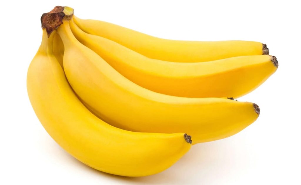 «طريقة سحرية تخليه طازة لسنين».. أفضل طريقة لحفظ وتخزين الموز من السنة للسنة بدون ما يسود منك أو يبوظ!!